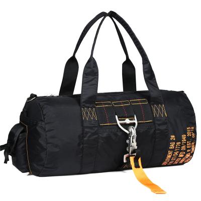 China Fashion Parachute Duffle Bag 600 Denier Waterproof Tactical Carry Sports Gym Bag Lightweight Polyester for sale