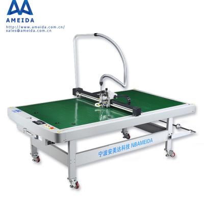 China hot sale vinyl sticker cutting plotter 1500*1200 for sale