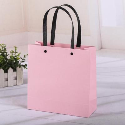 China New Recyclable Creative Custom Willow Nail Paper Bag Gift Bag Shopping Bag Handbag Customized for sale