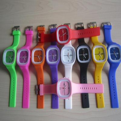 China Waterproof Cartoon Watch Waterproof Toy for Kids Fashion Electronic Watch Silicone Wristband for sale