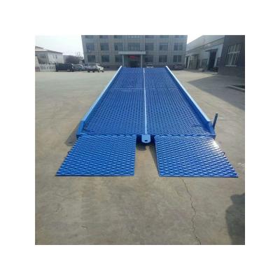 China Adjustable Ramp Mobile Forklift Yard Container Loading Container for sale