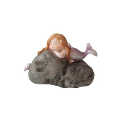 China Z09489A Europe home decoration statue resin tabletop mermaid sitting on the stone carving figurines for sale