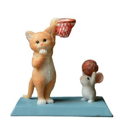 China Z15475A Europe Mouse and Cat Playing Basketball Scene Miniature Animal Figure for sale