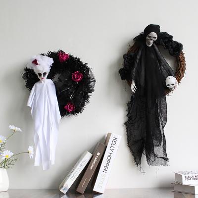 China Durable Wholesale 2 Colors Ghost Garland Festival Horror Party Decoration for sale