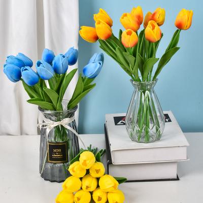 China 2021 Real Lifelike Amazon Touch Preserved Plastic Artificial Tulip Flowers for sale