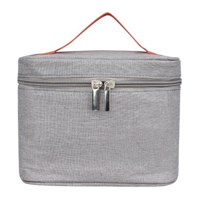 China Customized Raincoats Reusable Insulated Aluminum Foil Lunch Bag Food Picnic Cooler Bag for sale