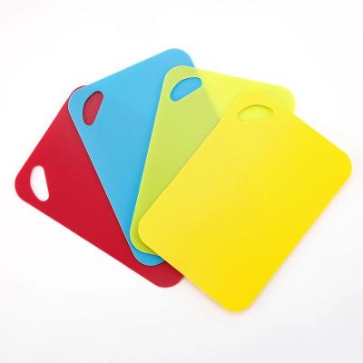 China Kitchen Disposable Cutting Board Plastic Chopper for sale