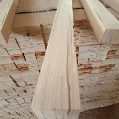 China Contemporary Radiata Pine Beech WBP Phenolic Glue Anti-Termite High Strength Larch Timber Structural LVL Beam Stud Keel Rafter House Framing for sale