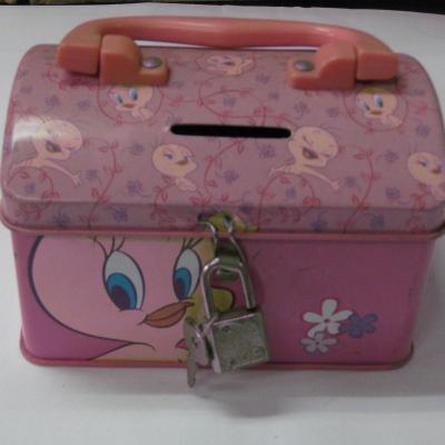 China Tin lock coin bank with key; coin bank with handle and lock for sale