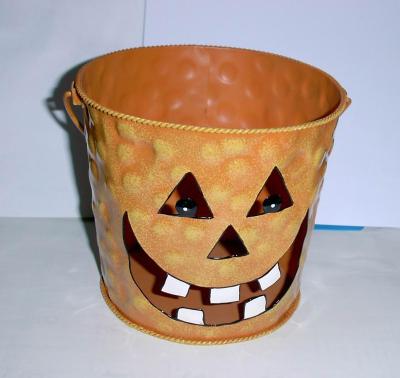 China Recycled Materials Halloween Tin Box , Halloween Tin Bucket for sale