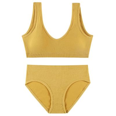 China Wholesale Women's Underwear 193 Sexy Mature Girl Multicolor Sports Suit QUICK DRY Grow Vest Bralette Bra Top Set for sale