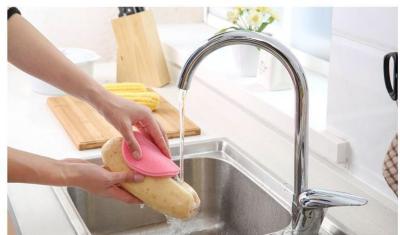 China A viable drop shipping multifunctional silicone dishwashing brush, heat resistant pot mat, coaster for sale