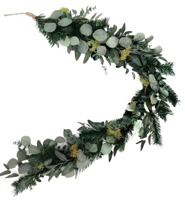 China Chirstmas Decor Custom 6ft Mixed Christmas Garland With Red Eucalyptus Leaf Pine Cones Berry Foliage Christmas Wreath for sale