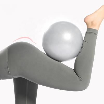 China High Quality Custom PVC Round 25cm Mini Logo Anti-burst Yoga Pilates Ball Exercise Gym Ball for sale