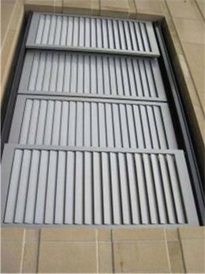 China Best ODM Material Cheap Louver Shutter Shutters Vertical Louver Window for sale