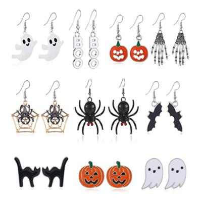 China 2021 Halloween Pumpkin Spider Crown Christmas Gift Single Earring Woman Jewelry Wholesale Stud Earrings for sale