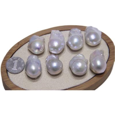 China CLASSIC xuanba 20-30mm White Natural Freshwater Daba Baroque Shaped Pearl Strong Light Bare Grain Pearl for sale