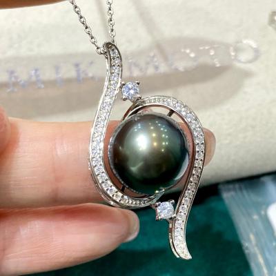 China CLASSIC Black Color Round 12-13mm Shaped Delicate Fashional 925 Sterling Silver Cubic Seawater Pearl Pendant for sale