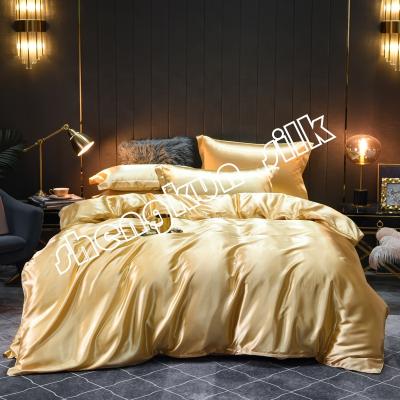 China Disposable China Customized Pattern 100% Polyester Cotton King Comforter Set Bedding Set Silk Bedding Lining for sale