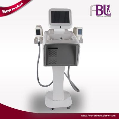 Chine Rouleau multipolaire de vide de machine de la cavitation rf Cryolipolysis pour la femelle à vendre