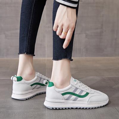 China Fashion Trend Women Flats Sneakers Shoes Fashion Lady Casual Women Shoes Sport Ladies Casual Shoes for sale