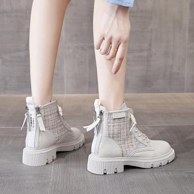 China Fashion Trend Classic Waterproof Young Genuine Leather Shoes Women Fashion Winter Warm Martin Boots White Leather Sneakers for sale