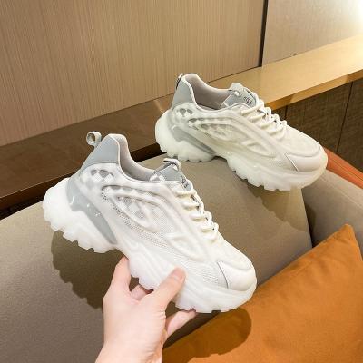 China 2022 Fashion Trend Women's Sneakers Famous Designer Shoes Ladies Famous Brand Female Luxury Casual Walking Shoes for sale