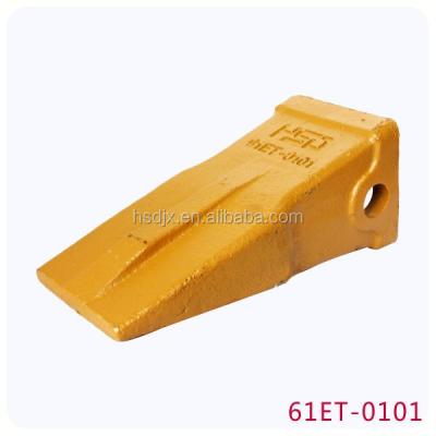 China Excavator Hyundai R450 61ET-0101 excavator bucket spare parts bucket tooth/teeth in construction machinery parts for sale