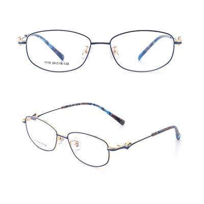 China Titanium Optical Frames 1119 Factory Hot High Quality Latest Fashion Sales Titanium Frame Eyeglasses 2022 Frames zu verkaufen