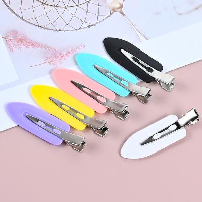 China Sweet Factory Wholesale No Bend Seamless Hairpin Candy Color No Crease Hair Clips For Women for sale