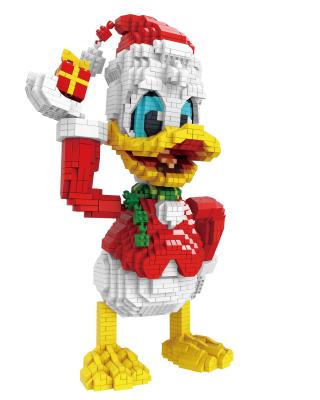 China Construction Toy Hot Selling PIN ZHI XING 8832-2 mini Donald Duck DIY blocks toys model toys for children for sale