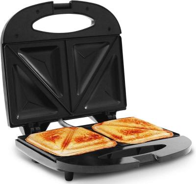 China Household 750 Watt Quickly Heating With Nonstick Coated Electric Sandwich Waffle Maker Toaster for sale