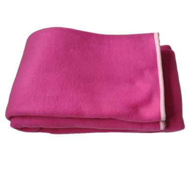 China Two Sided Brushed Edge Summer Fleece Blanket Covering PORTABLE Blanket for sale