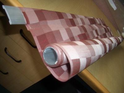 China Manual water and fire resistant 100% polyester fabric roller blinds for windows for sale