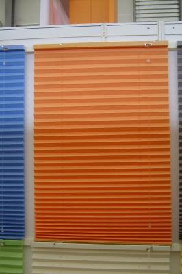 China 100% polyester fabric pleated shades for windows with steel headrail and steel bottomrail for sale