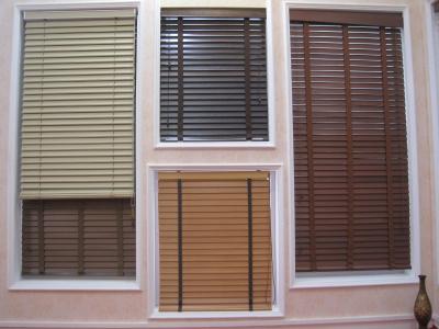 China 35mm 100% basswood venetian blinds for windows with steel headrail and wooden bottomrail for sale