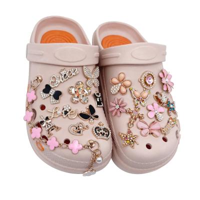 China Clog Charm Top Wholesale Metal Shoe Charms Bling Shoe Charms Rhinestone Shoe Charm for sale