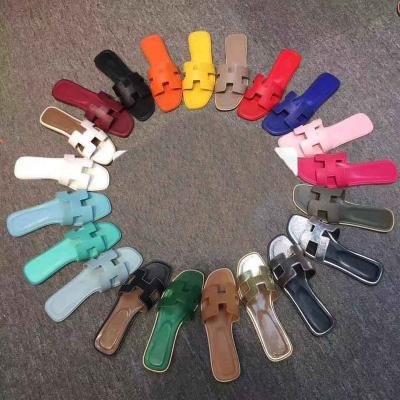 China Designer Original 1:1 Cushioning Printed Flat Slippers Brand LOGO Designer Women Summer Luxury Sandals for sale