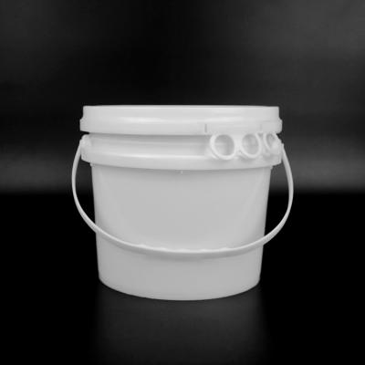 Chine Blanc en plastique rond de seau de 1 gallon 19*17*17.2cm avec la poignée en plastique à vendre