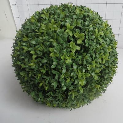 China Contemporary Artificial Decorative Plastic Grass Ball Garden Boxwood Ball Topiary Balls Customized Size for sale