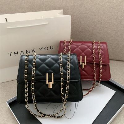 China AOMEI 2021 fashion autumn and winter fashion square bag stitched shoulder bag clutch leather cross - body bag with chain strap for sale