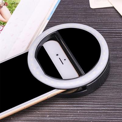 China Luminous Beauty Lamp RK12 USB Black On Selfie Fill LED Light Ring Phone Case With Clip For All Cell Phones Portable Mobile 300mah for sale