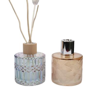 China Wholesale New Design Glass Packaging 200ml 7oz Amber Frosted Matte Black White Clear Iridescent Recyclable Embossed Reed Diffuser Glass Bottle for sale