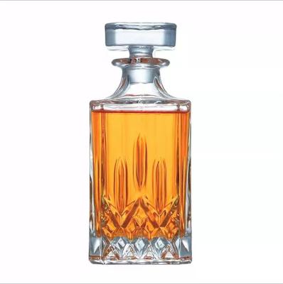 China Viable European Crystal Diamond Wine Bottle Holder Sealed Wine Bottle Glass Empty Bottle for sale