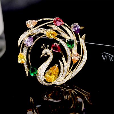 China YST Modern Luxury Hot Selling Trendy Animal Jewelry Peacock Color Zircon Brooch Pins 18k Gold Plated Design Animal Brooch for sale