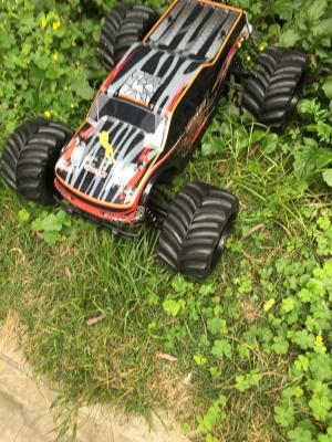 中国 JLB 1/10th 4WD 2.4G RCのモンスター トラック120A ESCの防水ブラシレス電気 販売のため