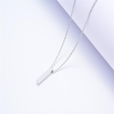 China Fashionable Sterling Silver Simple Ladies 6mm 24K CZ Single Stone 925 Gold Pendant Necklace for sale