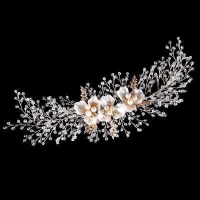 China Europe and America pearl flower headband wedding handmade crystal bridal dress accessories bridal headpiece tiara for sale