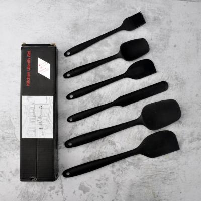 China Sustainable Kitchen Utensils Set Non Stick Heat Resistant Spatula For Cake Cooking Or Baking for sale