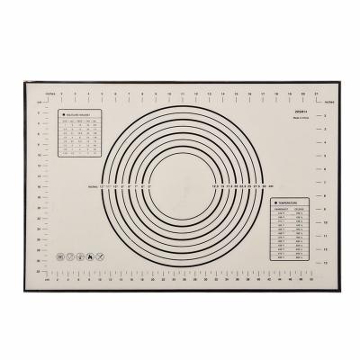 China Silicone Baking Liners 40*60cm Viable Non-Slip Pastry Kneading Mats With Measuring Scale for sale